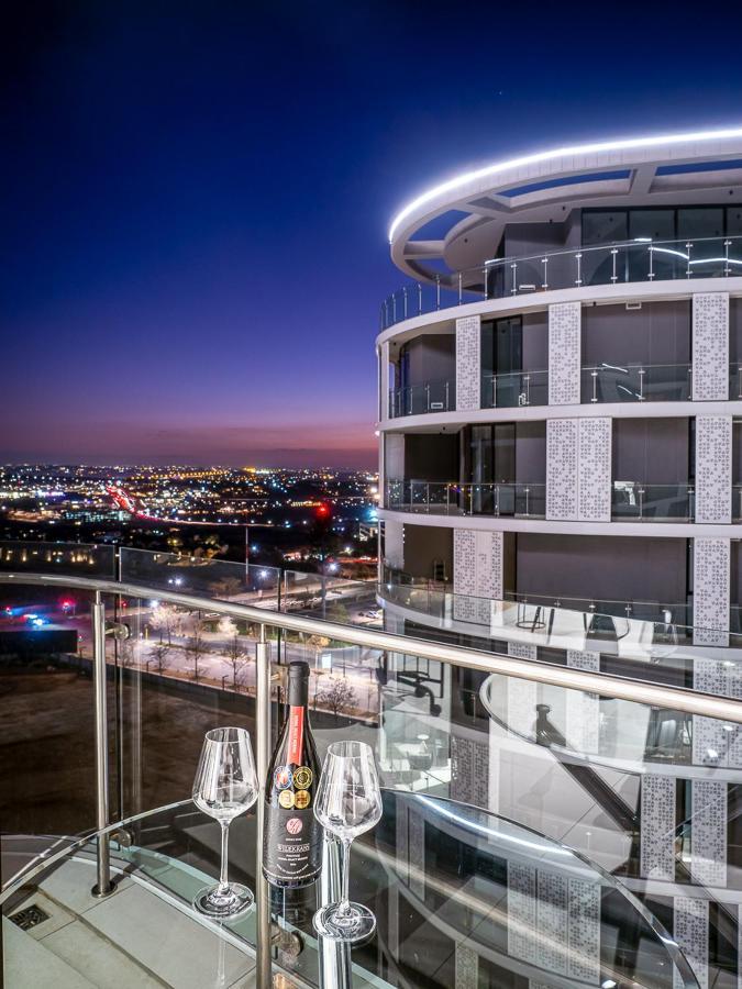 Ekhaya At Ellipse Waterfall City Midrand Exterior foto